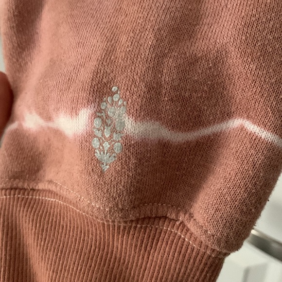 Free People FP Movement Tie Dye Believer cropped hooded sweatshirt in Fireside - Picture 4 of 6